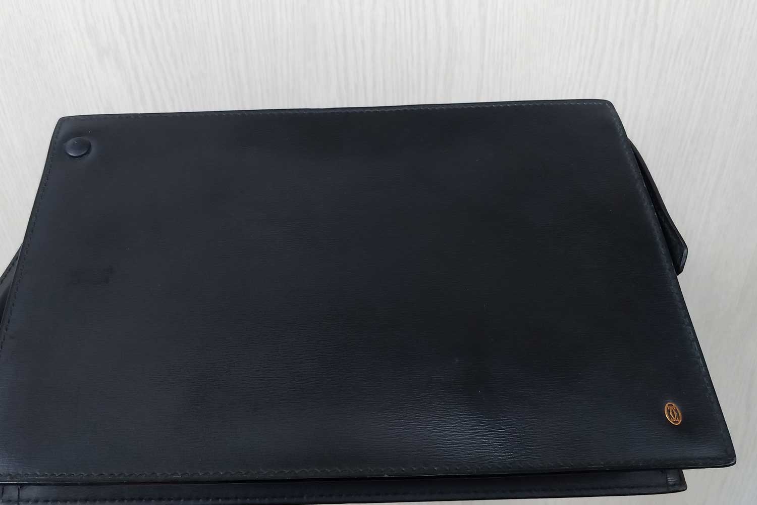 https://leather-pro.com/wp-content/uploads/2018/05/news_black_bag_before_1500.jpg